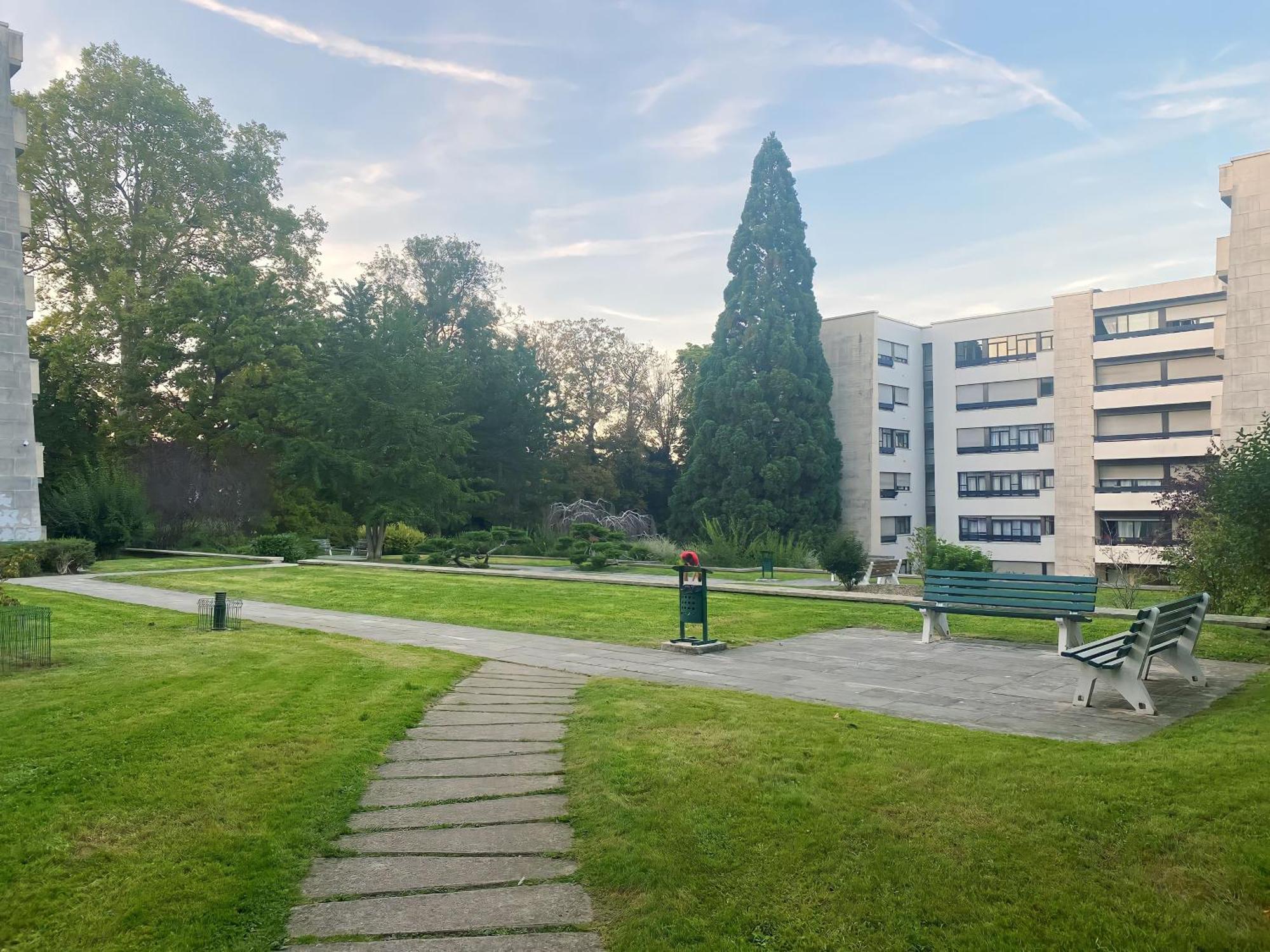 Le Chaleureux Apartment Франконвил Екстериор снимка